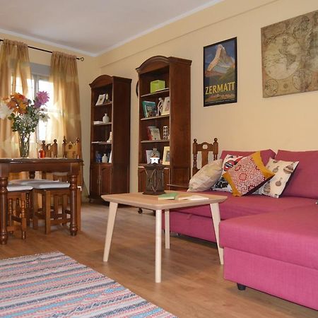Romantic Apartment With Free Parking Sevilla Exterior foto