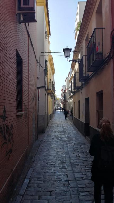 Romantic Apartment With Free Parking Sevilla Exterior foto