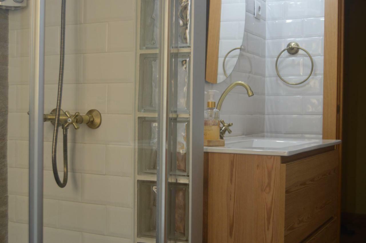 Romantic Apartment With Free Parking Sevilla Exterior foto